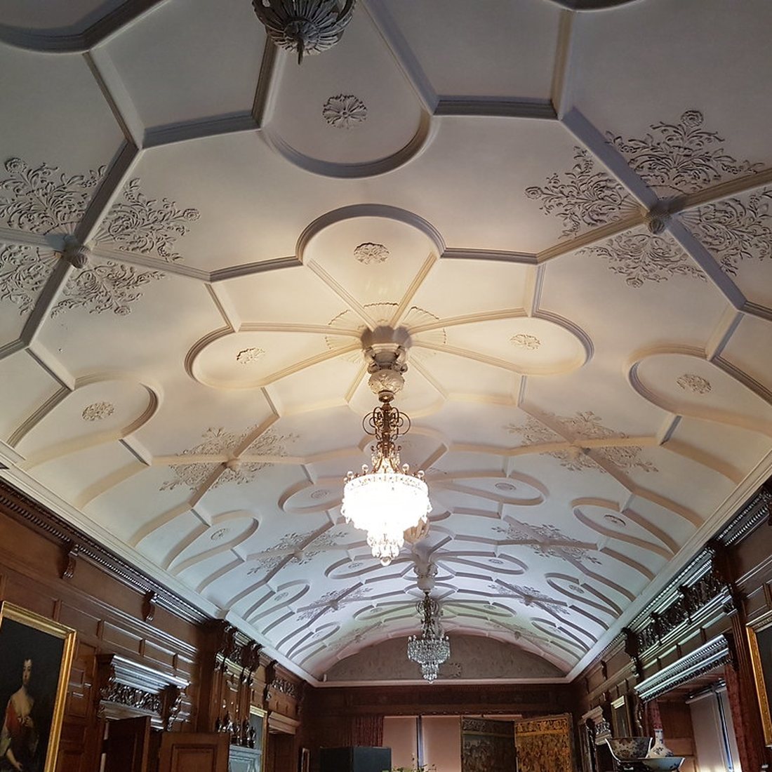 A.Odogwu Interior luxury POP ceiling